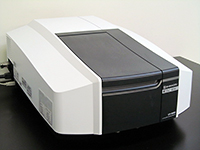 島津製作所製 UV-2600i